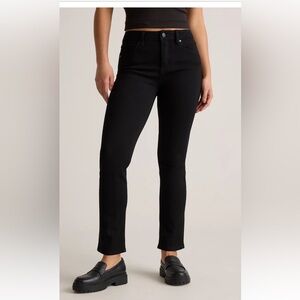Quince Luna Stretch Slim Straight Jeans in black size 28/26